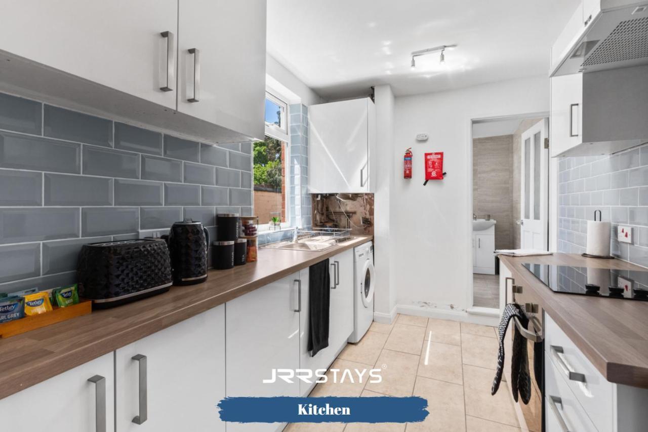 Nuneaton - Ideal 3 Bedroom, Wi-Fi Parking, Sleeps 6 - Jrr Stays Exterior photo