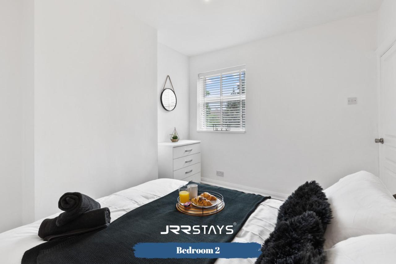 Nuneaton - Ideal 3 Bedroom, Wi-Fi Parking, Sleeps 6 - Jrr Stays Exterior photo